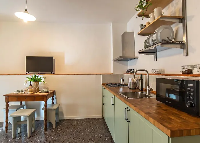 Casa San Lorenzo - Mercato Apartment *